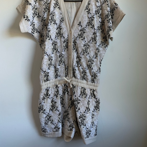 Silk embroidered romper - Picture 3 of 3
